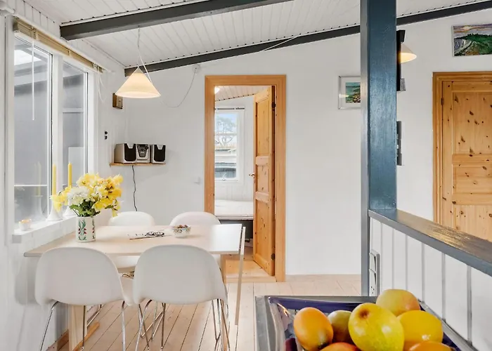 3 Bedroom Awesome In Semesterbostad *