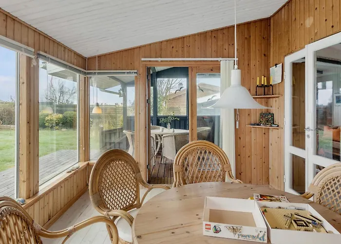 3 Bedroom Awesome In *